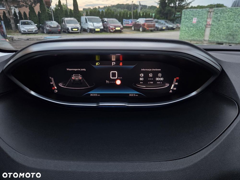 Peugeot 3008 1.2 PureTech GPF Allure S&S EAT8 - 9