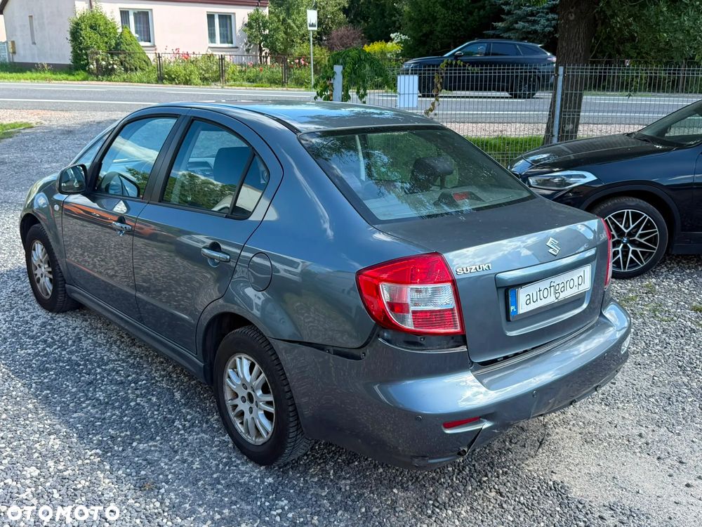 Suzuki SX4 1.6 GLX / Comfort - 9