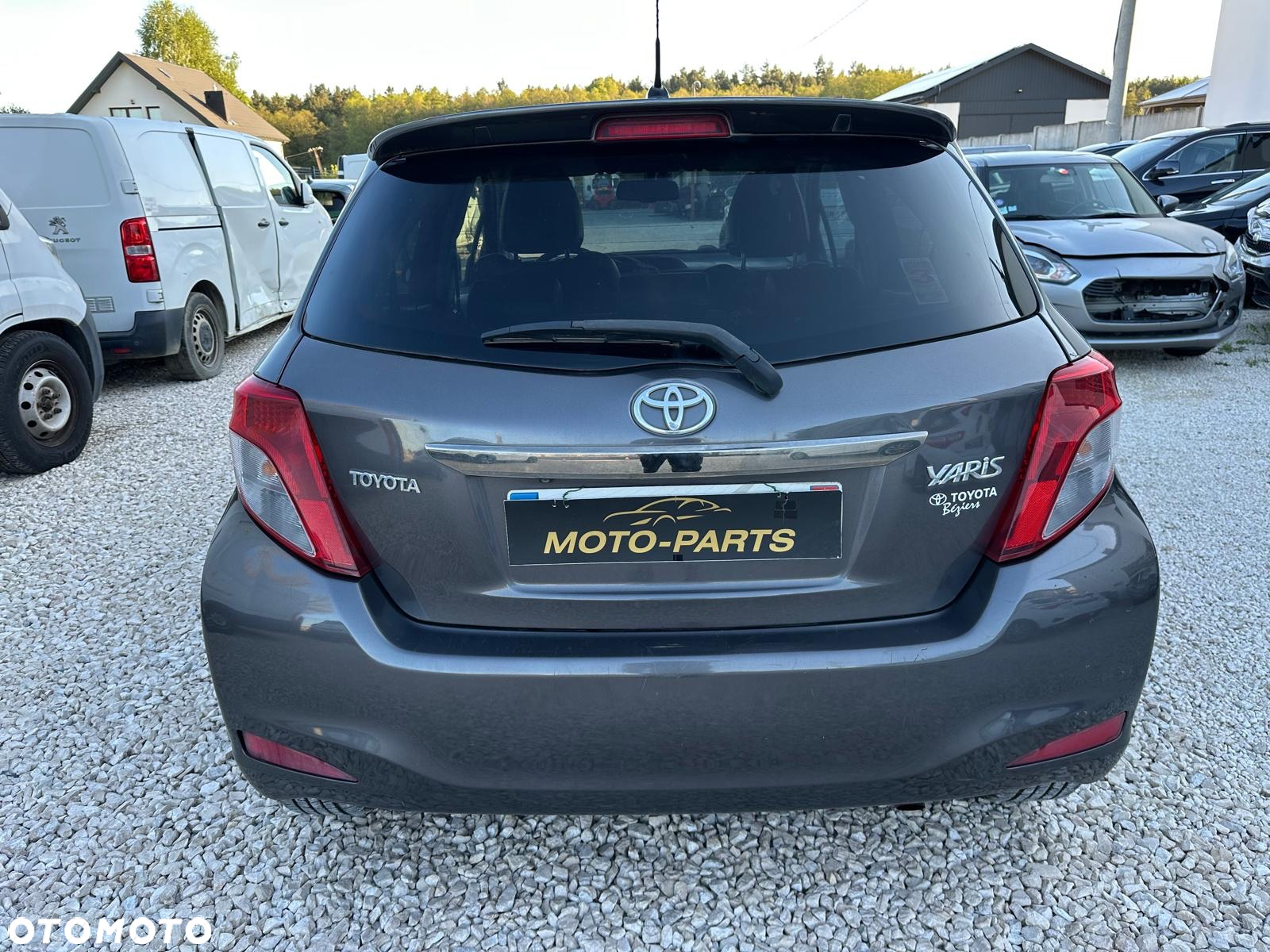 Toyota Yaris - 2