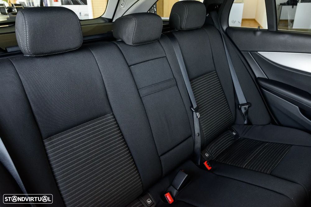 Mercedes-Benz E 300 d 9G-TRONIC Avantgarde - 34