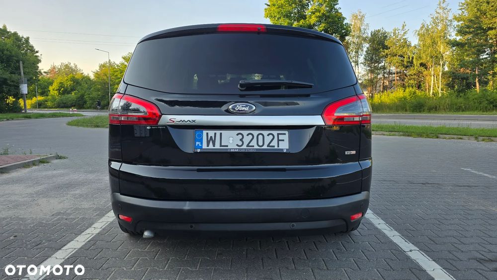 Ford S-Max - 8