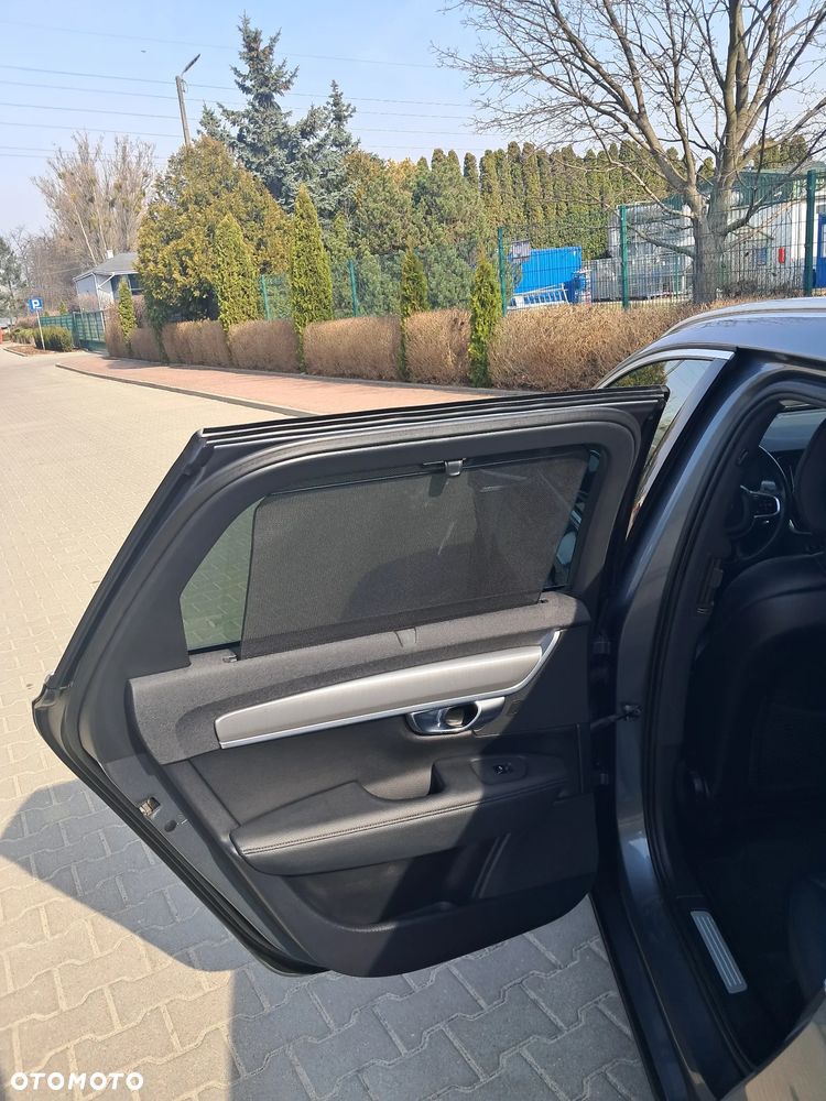 Volvo V90 D4 Geartronic Momentum - 26