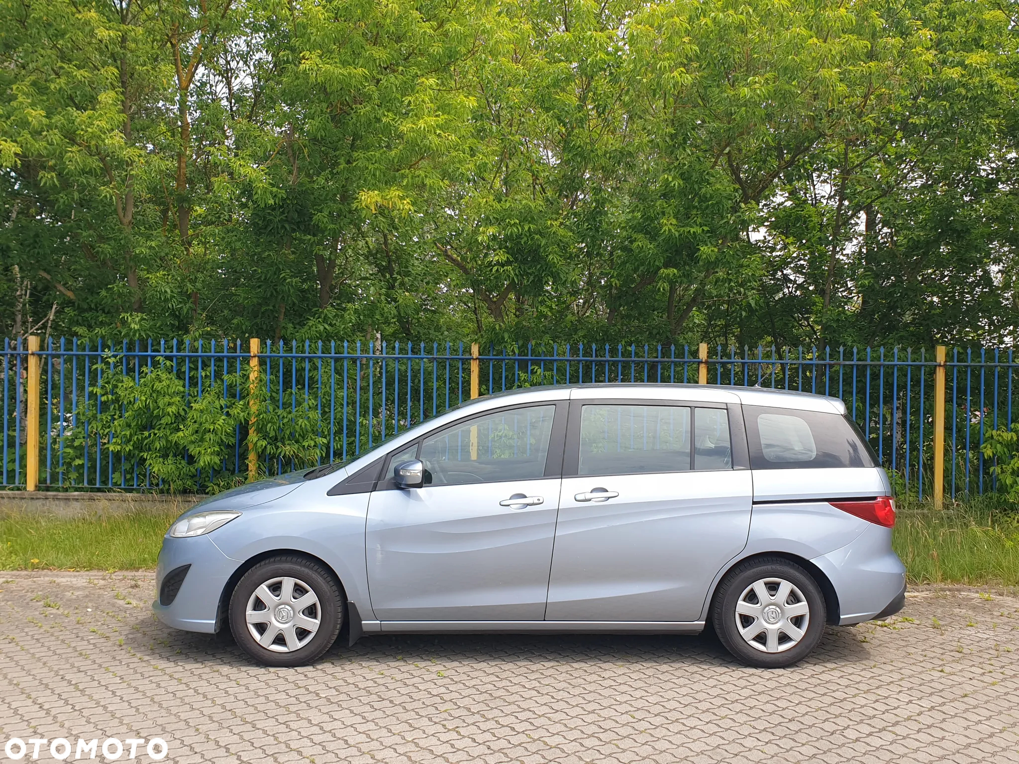 Mazda 5 - 5