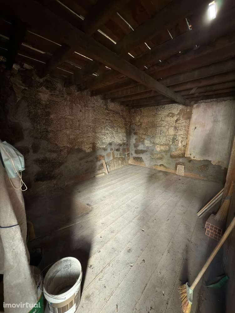 Moradia para Restaurar T3 Venda em Covas e Vila Nova de Oliveirinha,Tá - Grande imagem: 5/12