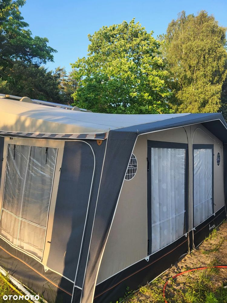 Hobby De Luxe 450 UF - 4