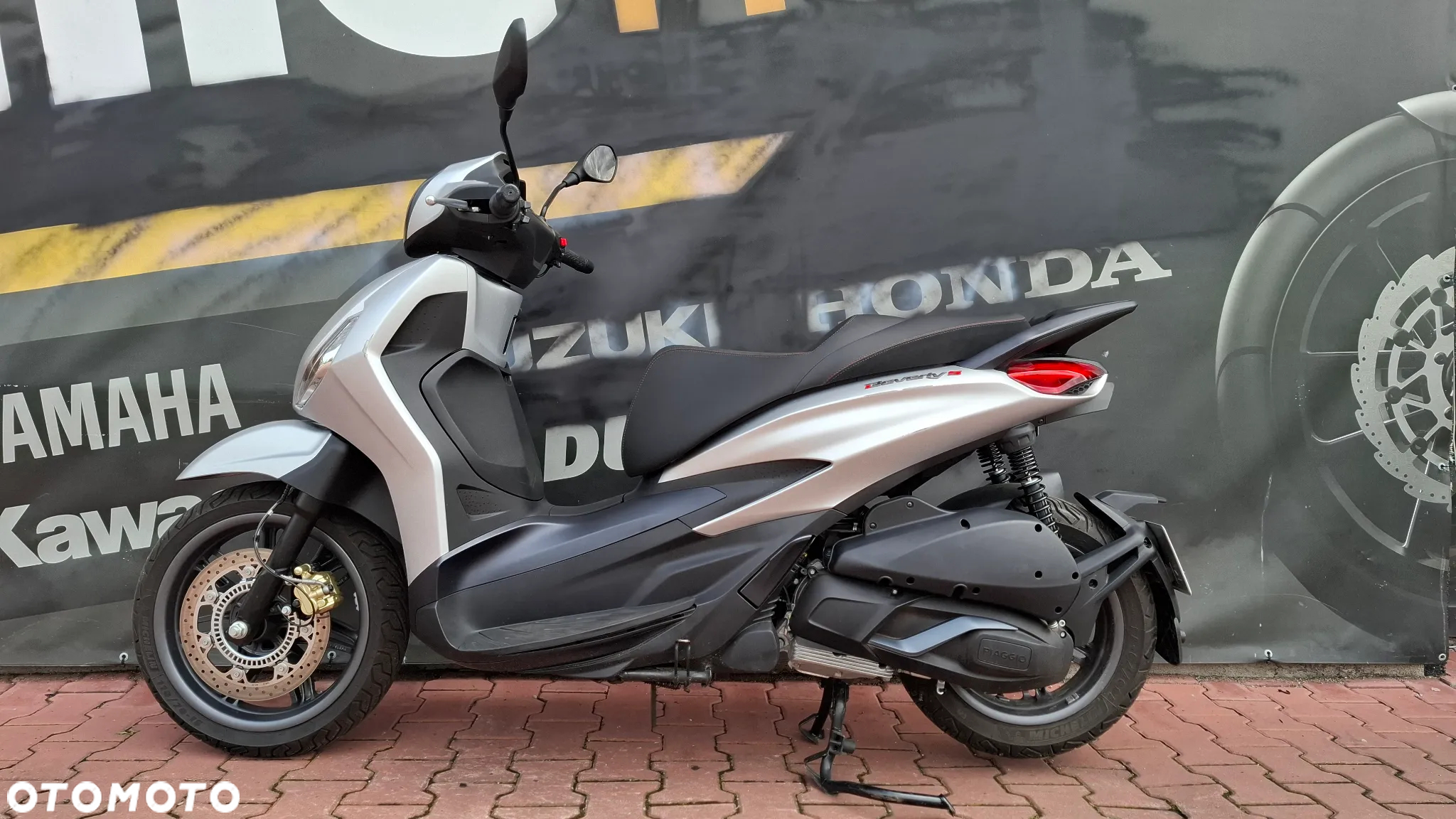Piaggio Beverly - 8