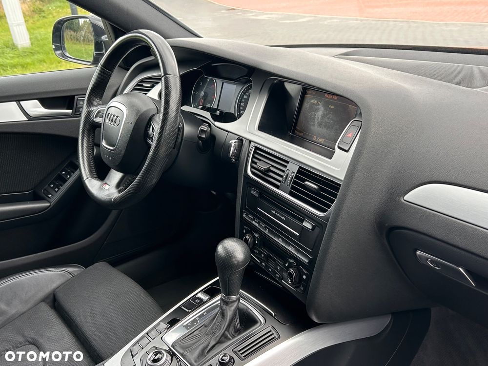 Audi A4 Avant 2.0 TDI DPF multitronic S line Sportpaket (plus) - 32