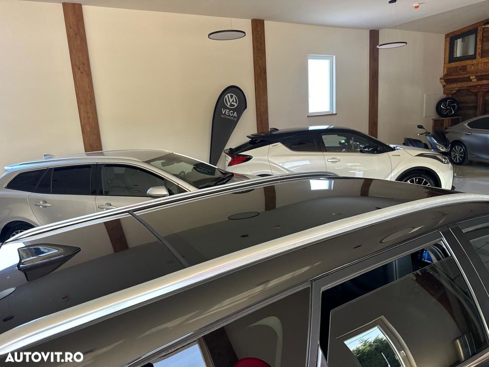 Toyota Auris 1.8 VVT-i Hybrid Automatik Touring Sports Team Deutschland - 25