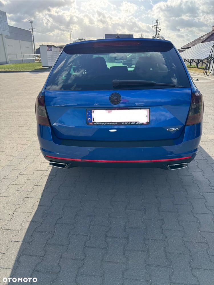 Skoda Octavia 2.0 TSI RS - 8