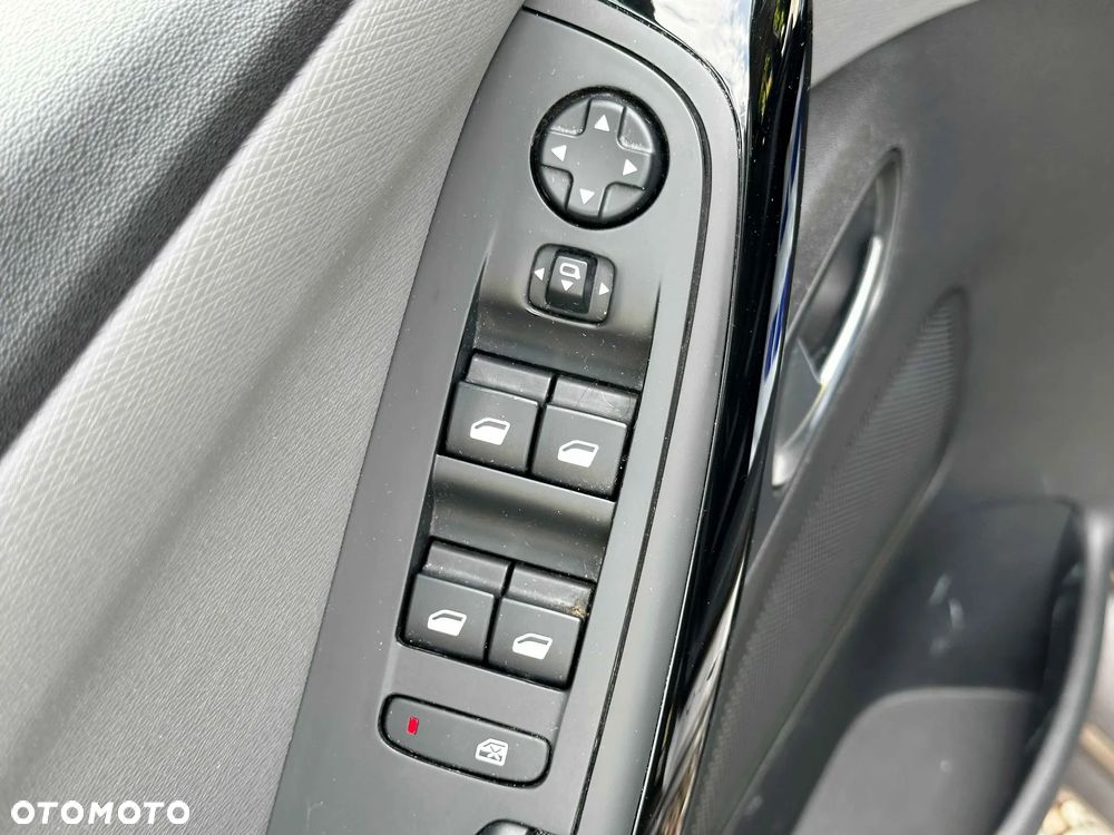 Citroën C4 Grand Picasso 1.6 THP Exclusive S&S EAT6 - 23