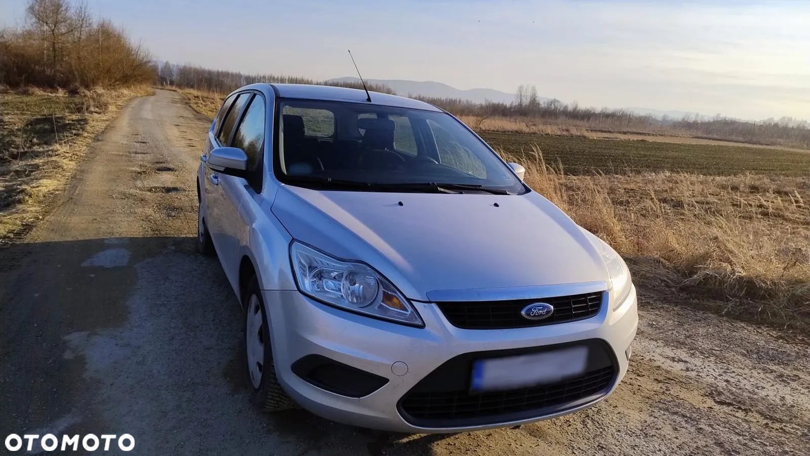 Ford Focus 1.6 16V Ambiente - 1