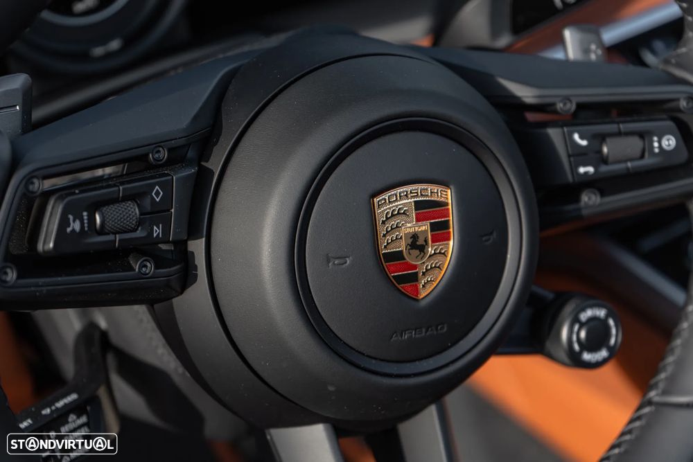 Porsche 911 (992) Turbo S Cabriolet - 23