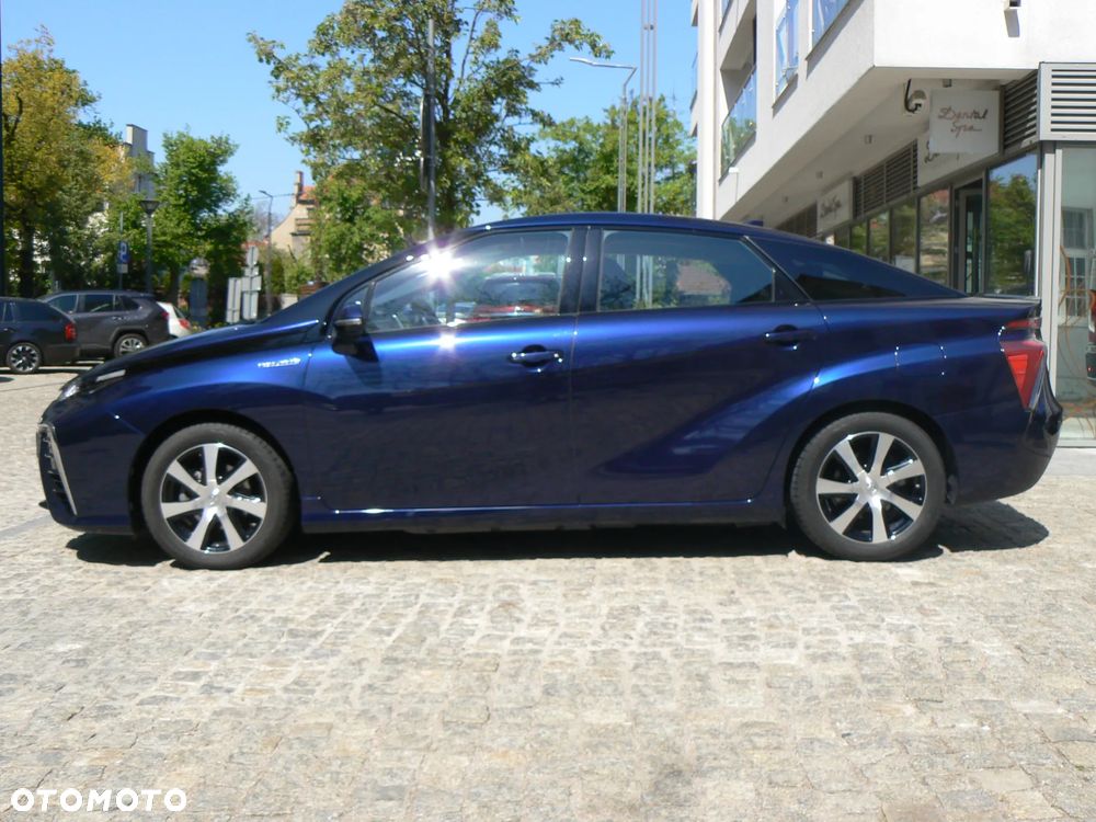 Toyota Mirai Standard - 12