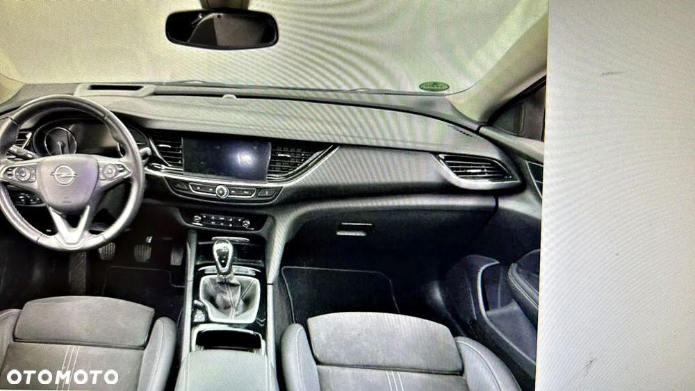 Opel Insignia 2.0 CDTI Business Elegance S&S - 2