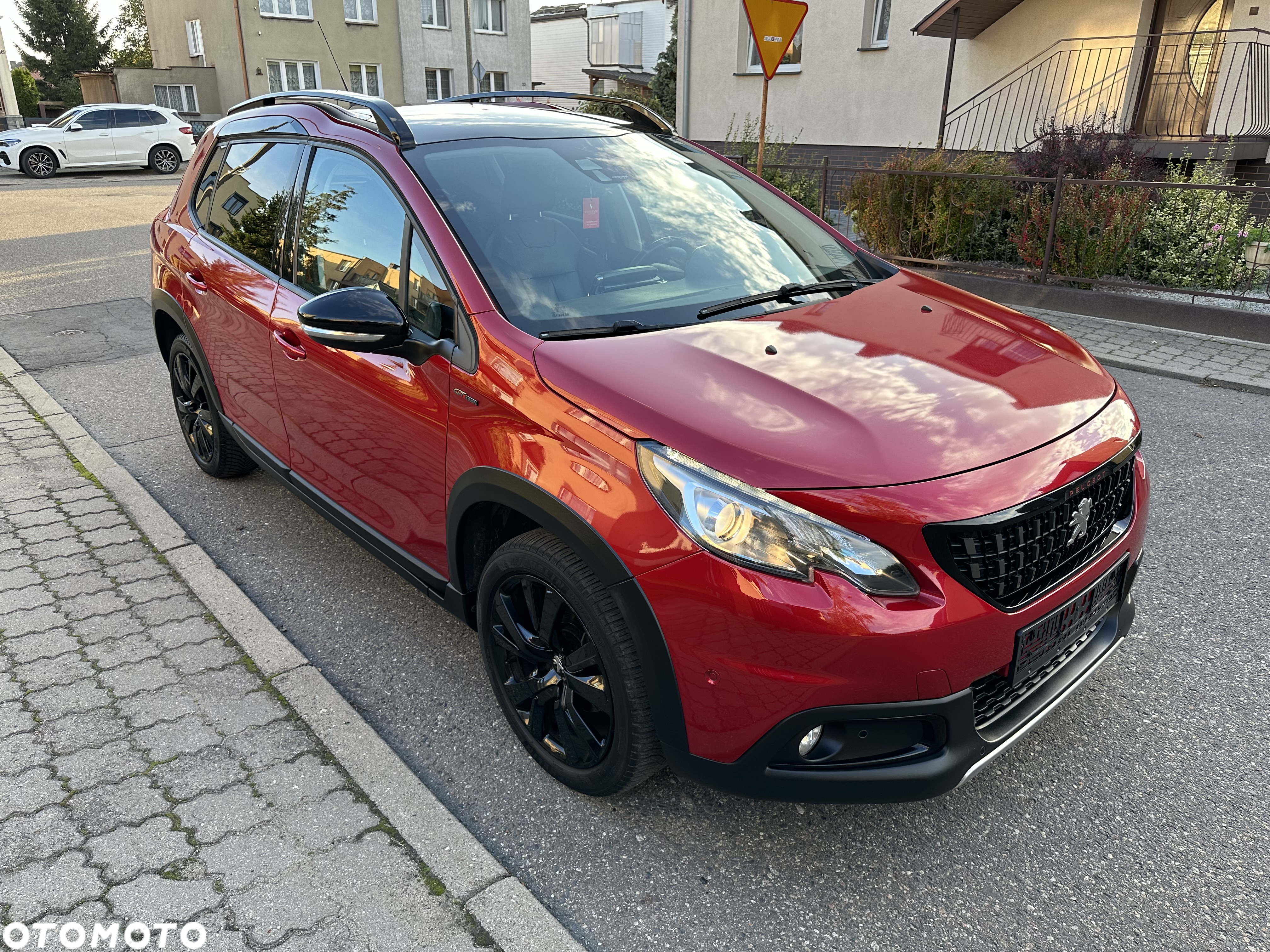 Peugeot 2008 PureTech 110 Stop&Start GT-Line Edition - 4
