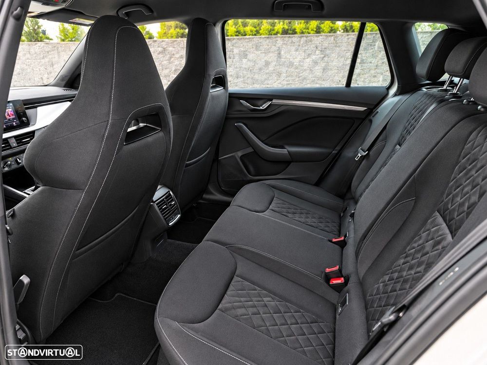 Skoda Kamiq 1.0 TSI Monte Carlo Edition - 10