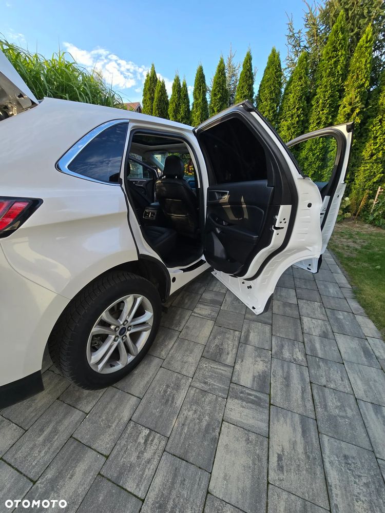 Ford Edge - 8