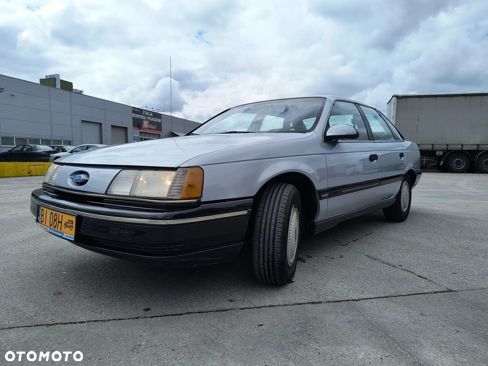 Ford Taurus 3.0 GL - 1