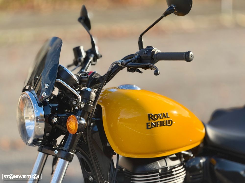 Royal Enfield Meteor 350 Fireball Yellow - 23