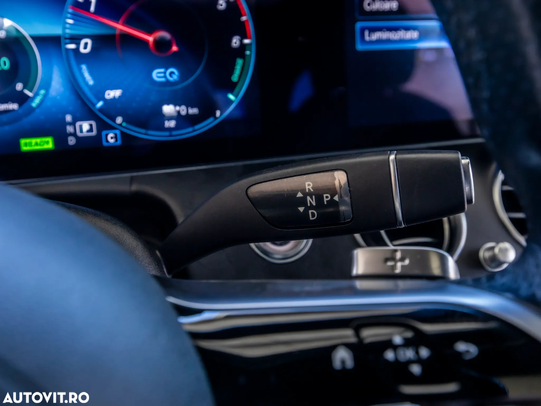 Mercedes-Benz E 300 de T 9G-TRONIC AMG Line - 23