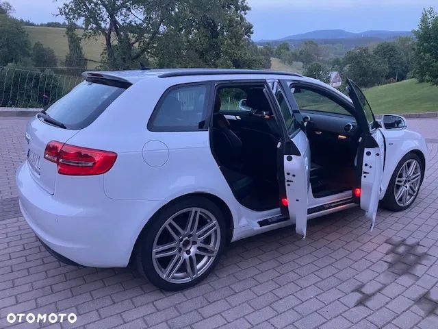 Audi A3 2.0 TDI DPF quattro S line Sportpaket - 17