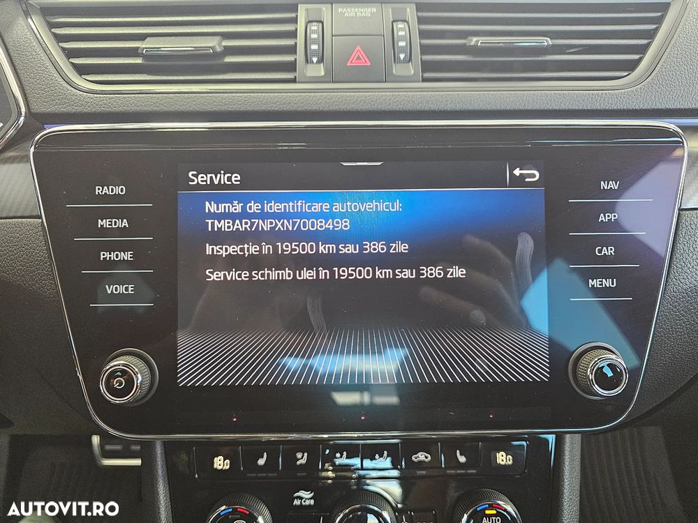 Skoda Superb 2.0 TDI DSG Sportline - 21