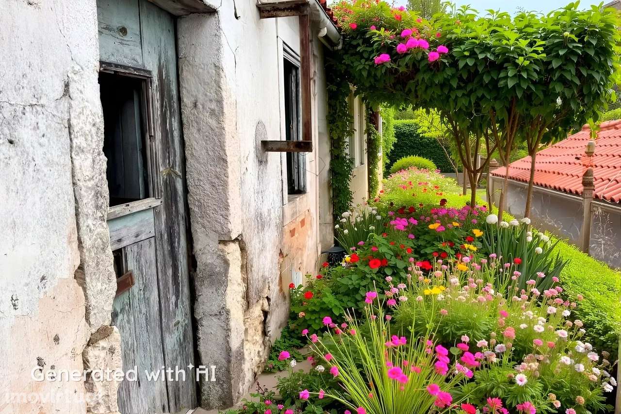 Moradia em ruína Tomar com terreno de 277m2 - Grande imagem: 3/28