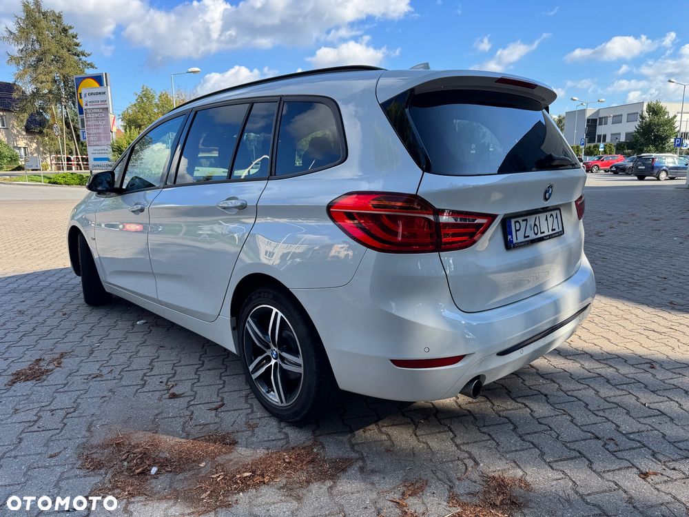 BMW Seria 2 218d Sport - 4