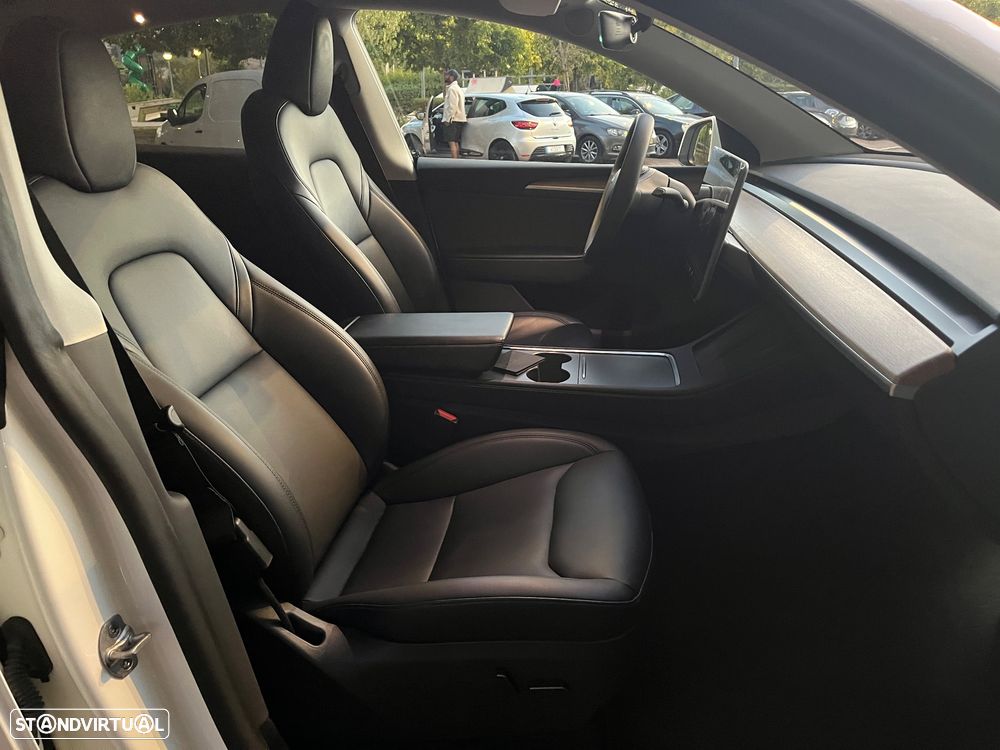 Tesla Model Y RWD - 25