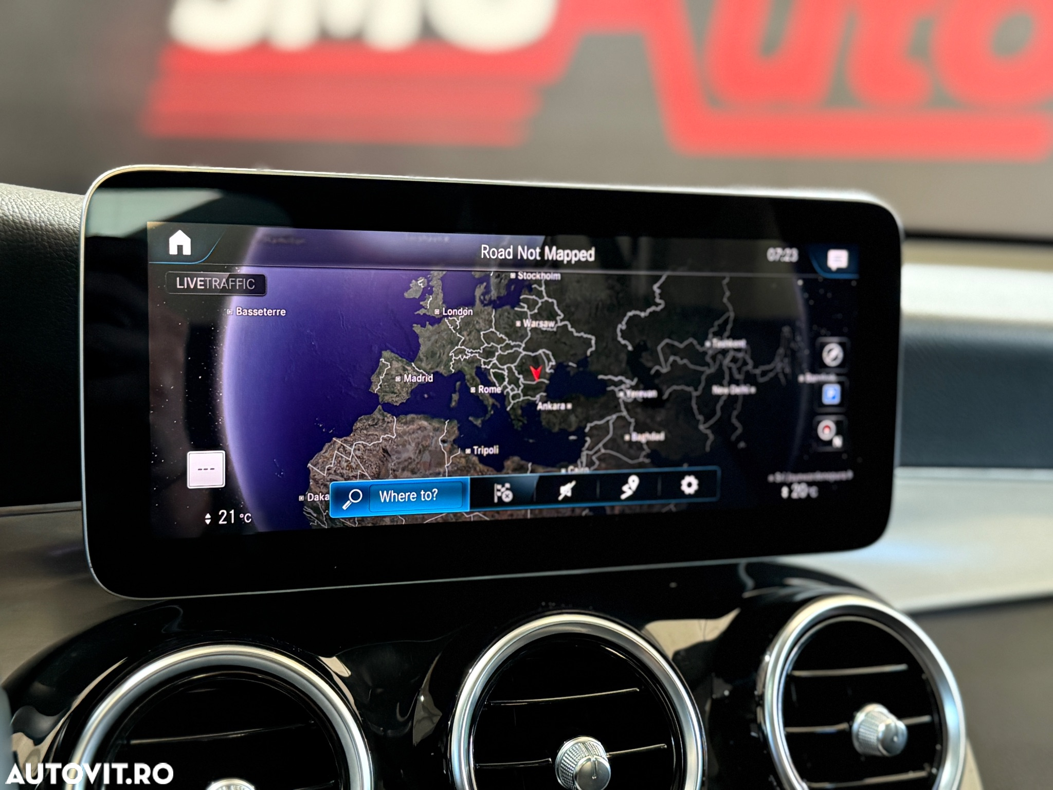 Mercedes-Benz GLC 300 4Matic 9G-TRONIC - 17