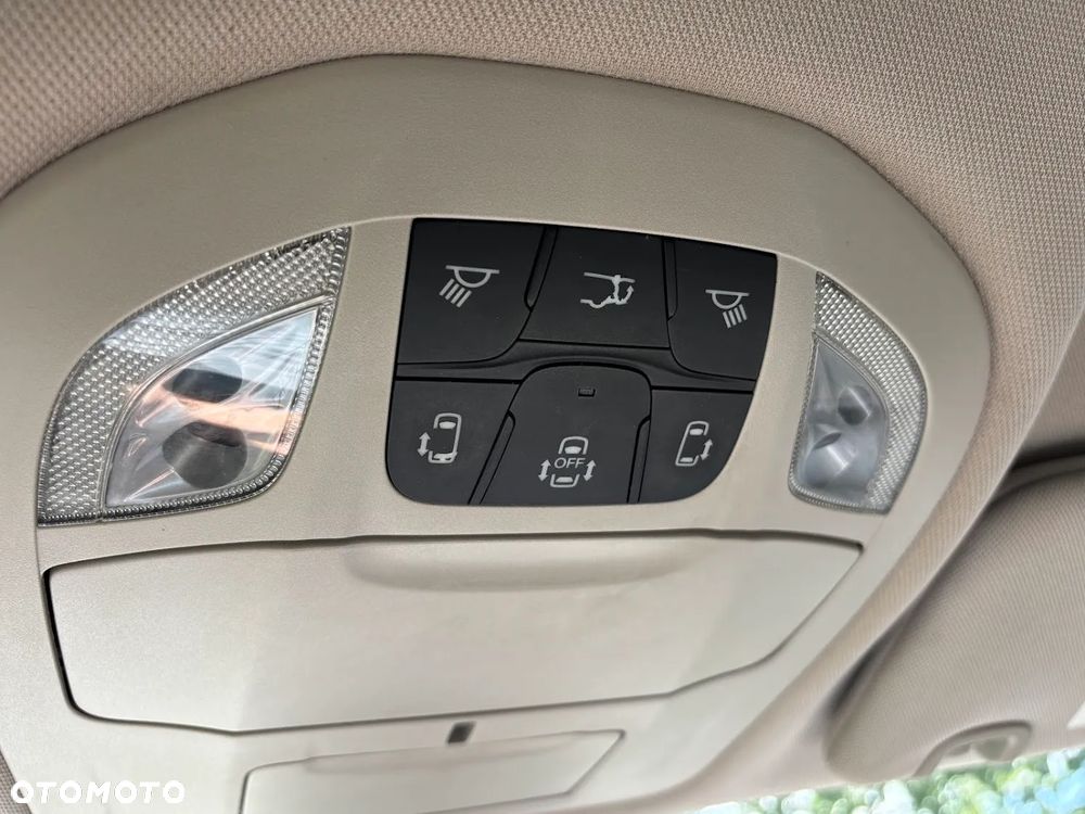 Chrysler Pacifica - 29