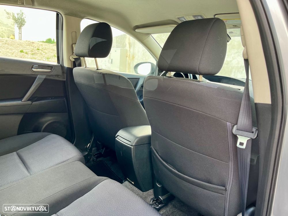 Mazda 3 Hatchback MZ-CD 2.2 Sport - 26