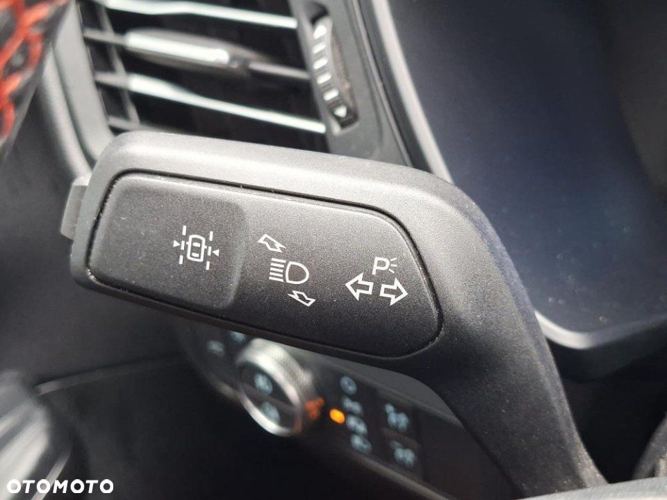 Ford Kuga - 22