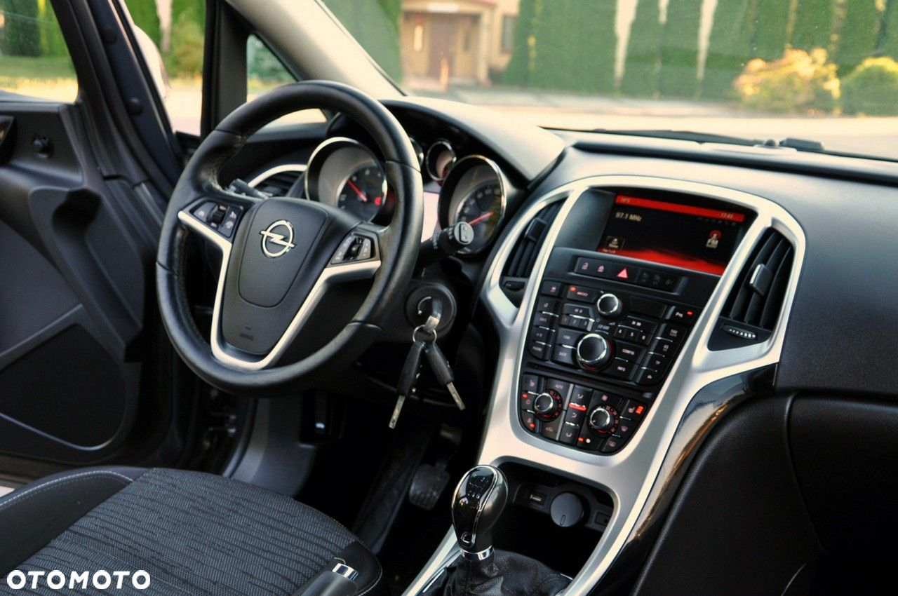 Opel Astra - 25