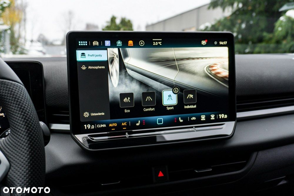 Volkswagen T-Roc - 35