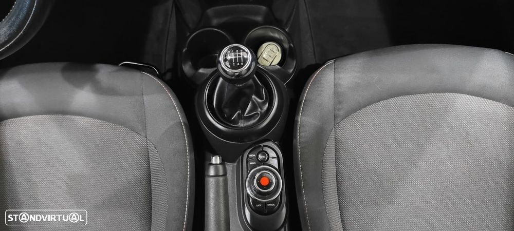 MINI 3 Portas One D - 27