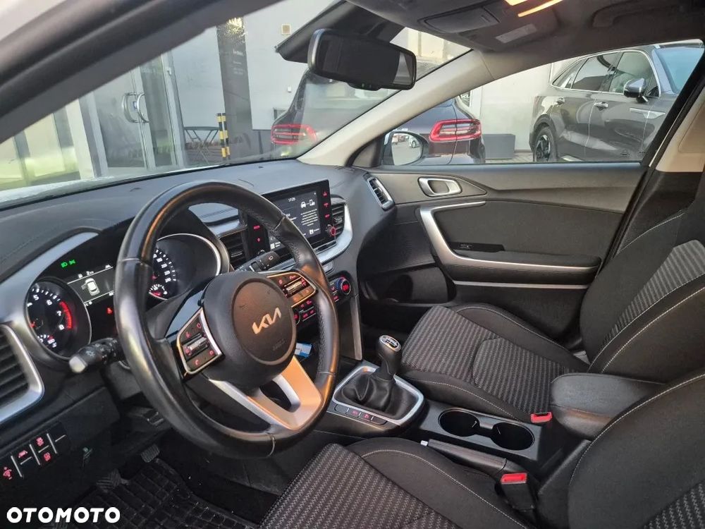 Kia XCeed 1.5 T-GDI M - 15