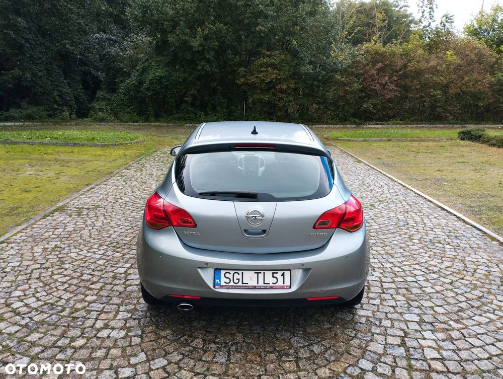 Opel Astra 1.4 Turbo Innovation - 17