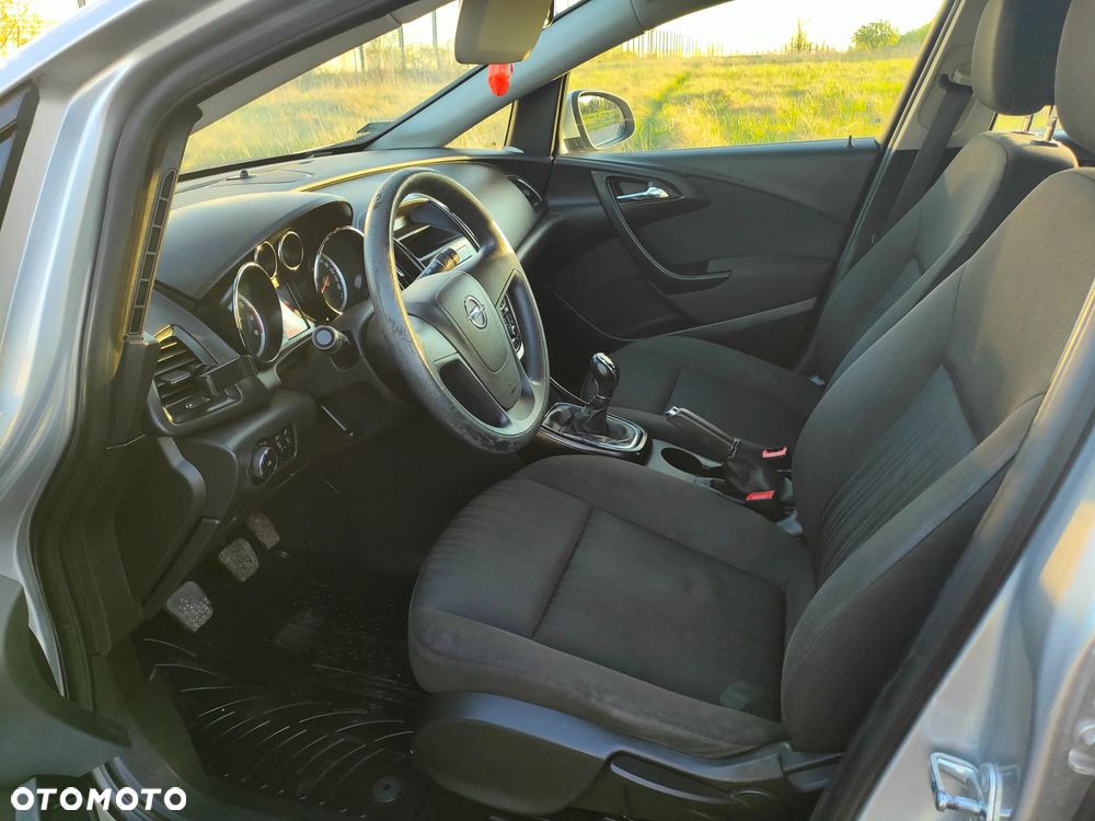 Opel Astra 1.6 - 9