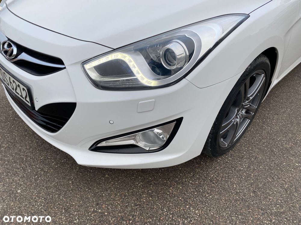 Hyundai i40 i40cw 1.6 Fifa World Cup Edition - 17