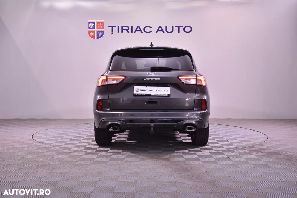 Ford Kuga - 4