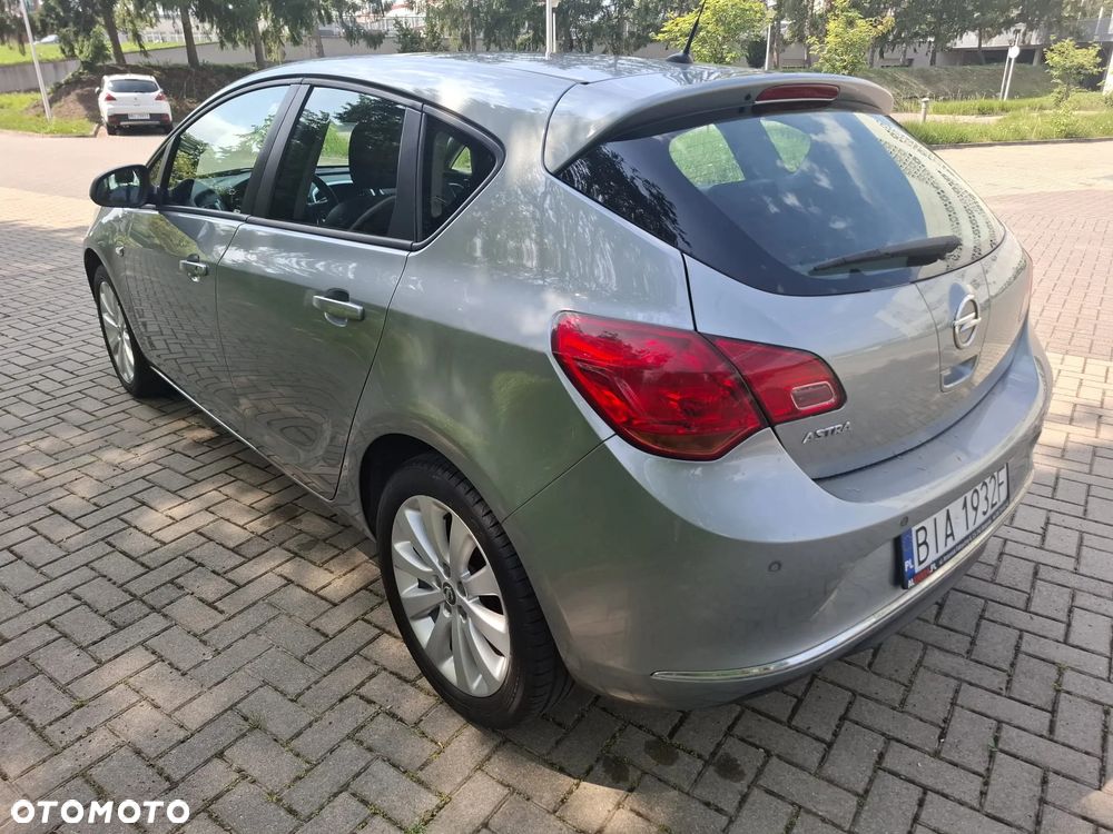 Opel Astra 1.6 Enjoy - 4