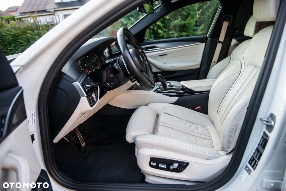 BMW Seria 5 520d xDrive MHEV M Sport sport - 22