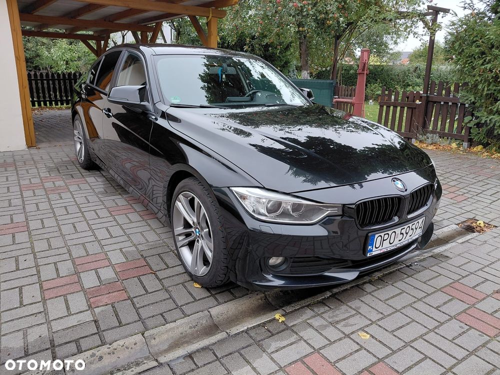 BMW Seria 3 318d Sport Line - 1