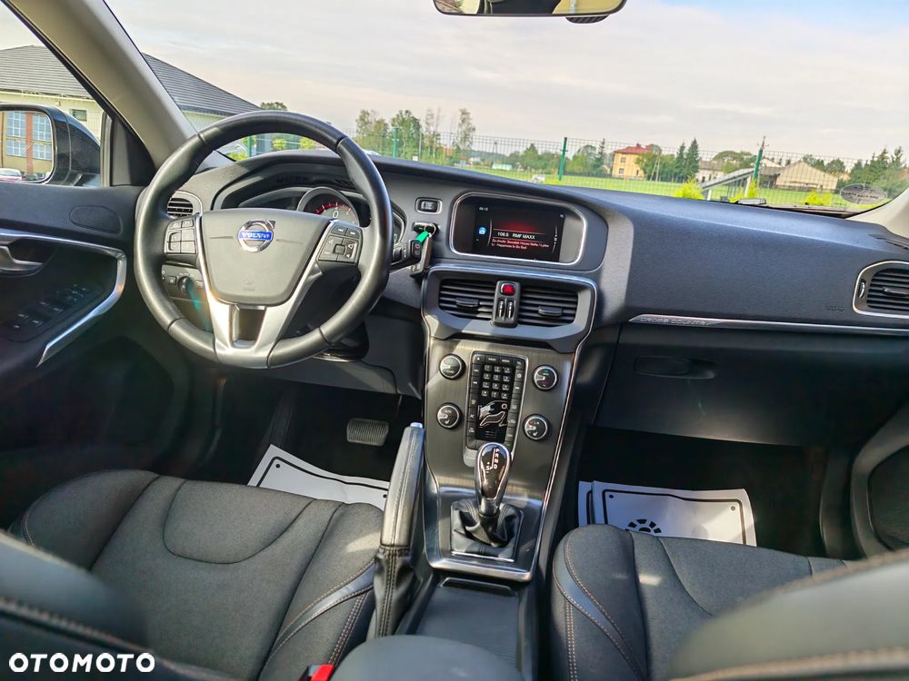 Volvo V40 T3 Drive-E Momentum - 7