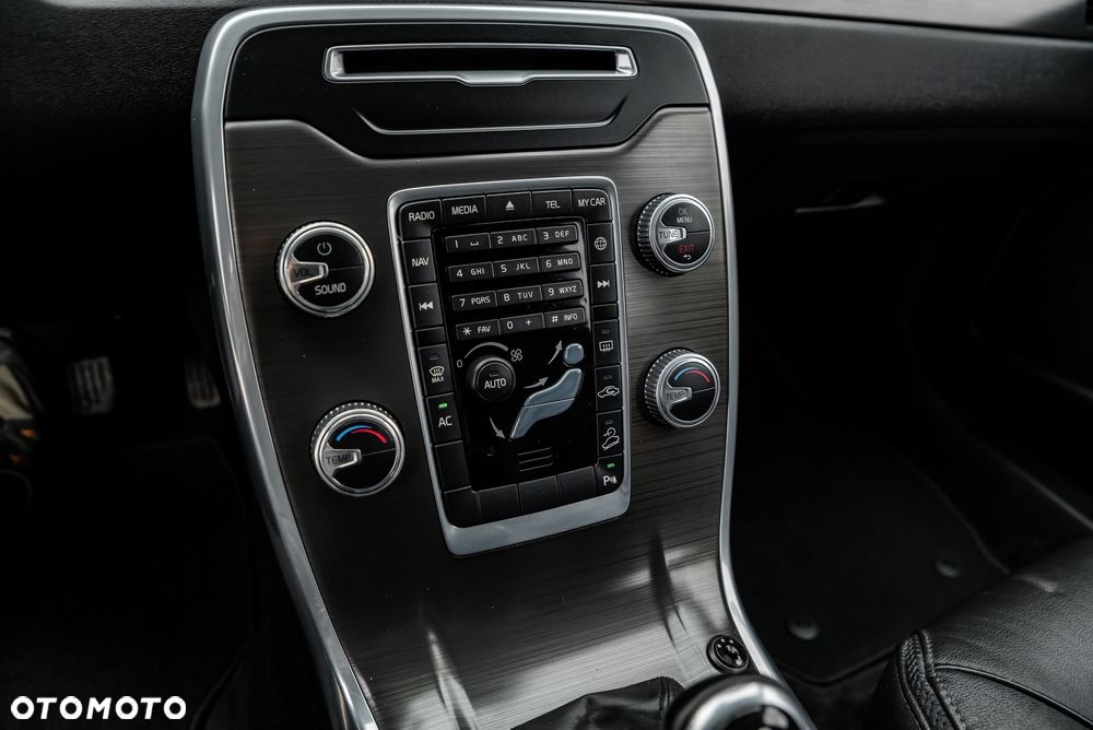 Volvo XC 70 - 32