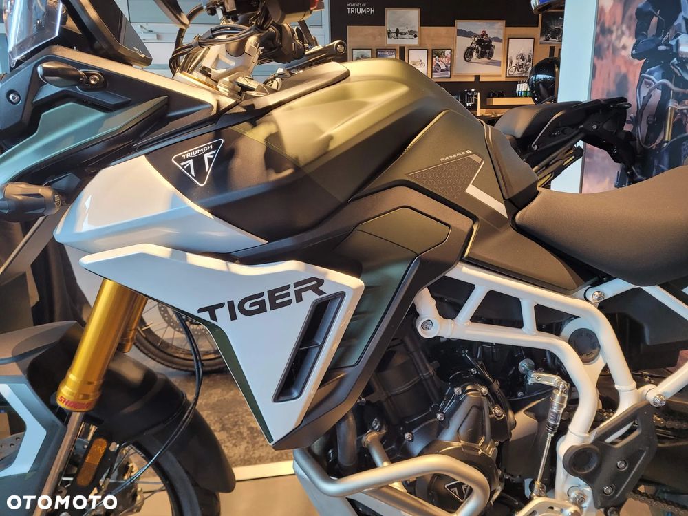 Triumph Tiger - 4