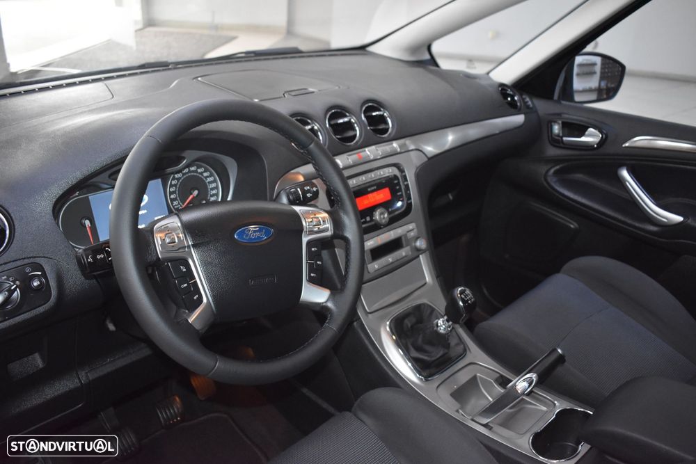 Ford S-Max 2.0 TDCi Trend 7L - 23