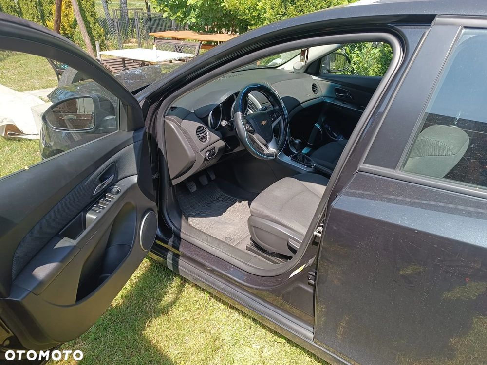 Chevrolet Cruze 1.6 LT - 2
