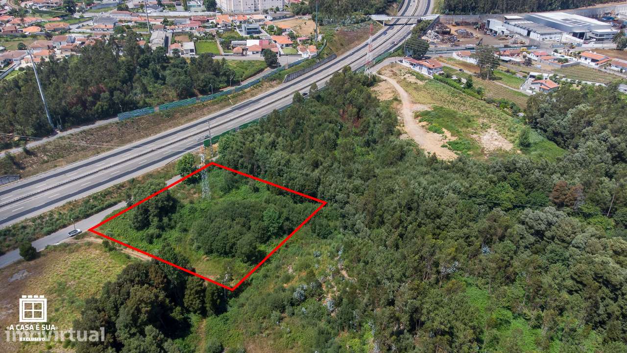 Terreno com 2.326 m2 em São João de Ver, St.ª M.ª Feira - Exclusivo - Grande imagem: 4/12